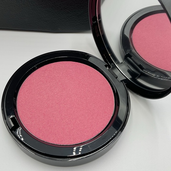 Bobbi Brown Illuminating Bronzing Powder Maui - BNIB, LE & Discontinued - Picture 9 of 12